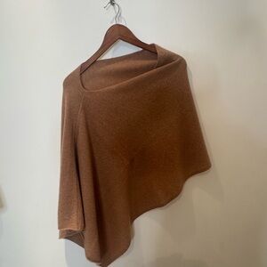 Claudia Nichole asymmetrical cashmere poncho. Size L.